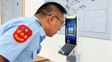 小门卫